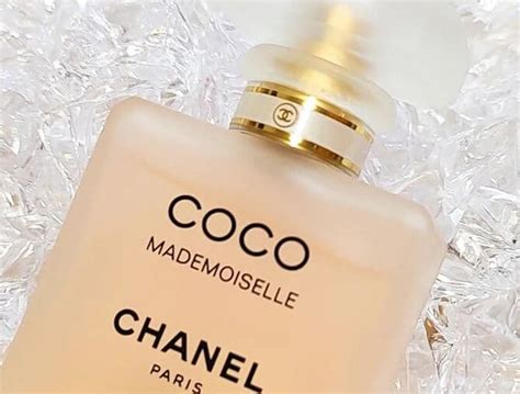 how long does chanel smell last